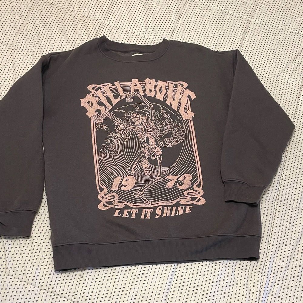 Billabong Women’s Dark Gray Crewneck Sweater with Pink Graphic